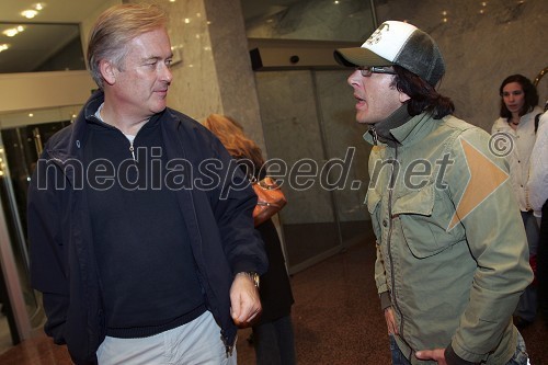 Jurij Korenc, direktor Internautice in oglaševalske agencije Studio 37 in Aljoša Rebolj, fotograf