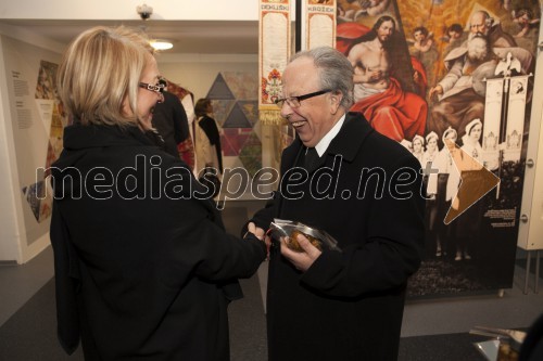 Mirjana Koren, direktorica Pokrajinskega muzeja Maribor; kanonik msgr. Jože Goličnik