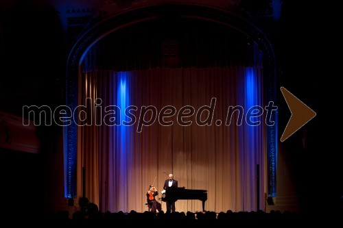 7. novoletni koncert Anje Bukovec, gost Boris Cavazza