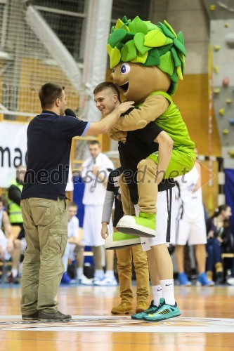 Gašper Papež, voditelj; Edo Murić, košarkar; Maskota Eurobasket - Lipko