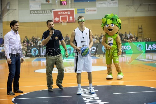 ...; Gašper Papež, voditelj; košarkar Eda Murića; Maskota Eurobasket - Lipko