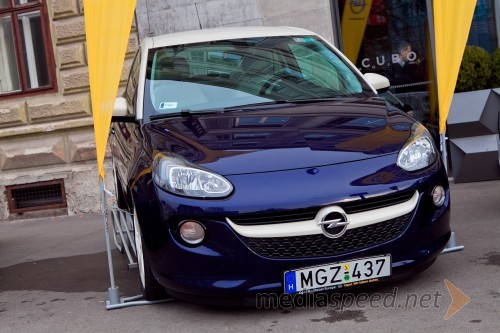 Opel Adam