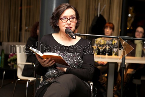 Simona Cizar, interpretatorka