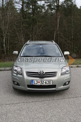 Toyota Avensis 2.2