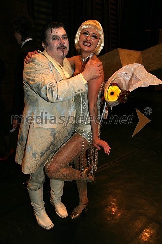 Janez Lotrič, operni pevec v vlogi Fausta in Valentina Turcu, balerina
