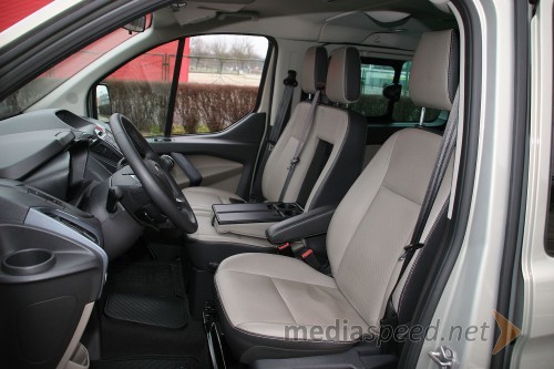 Ford Turneo Custom L2 H1 2.2 TDCi Limited, notranjost