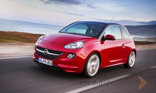 Opel ADAM v Ženevi premierno z novim trivaljnikom