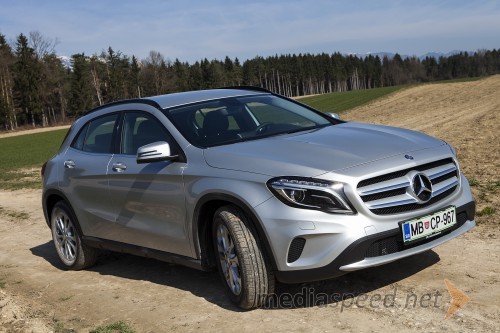 Mercedes Benz razred GLA