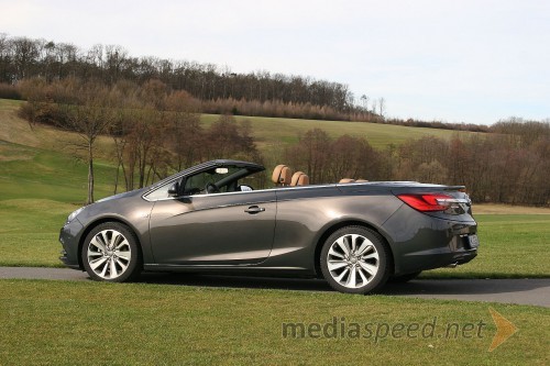 Opel Cascada 1.6 SIDI Cosmo, elegantna iz vseh perspektiv