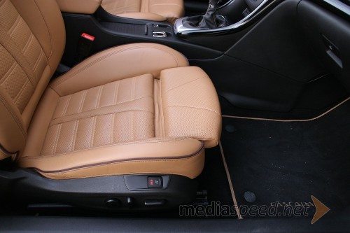 Opel Cascada 1.6 SIDI Cosmo, sedeži so ogrevani in ventilacijski