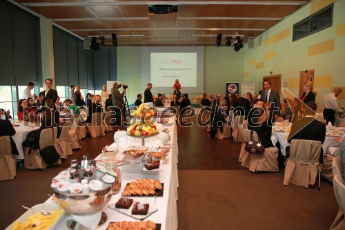 AmCham Poslovni zajtrk, Hotel Mons