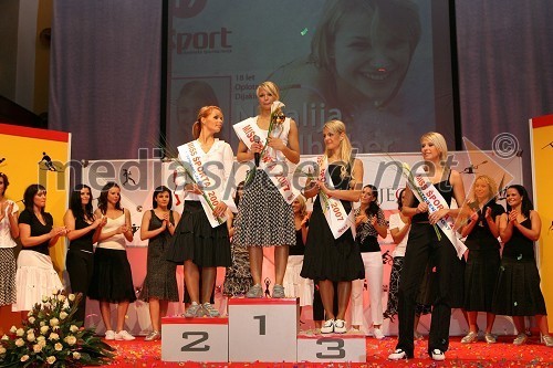 Alma Samardžič, 1. spremljevalka Miss športa 2007, Natalija Waldhuber, Miss športa 2007, Brina Romih, 2. spremljevalka Miss športa 2007 in Ines Hadžič, Miss fotogeničnosti Miss športa 2007