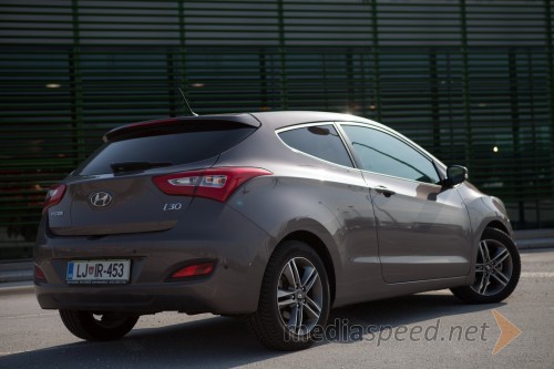 Hyundai i30 1.6 CRDi iLike 3-vrata