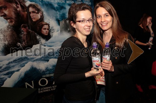 Zadovoljni obiskovalci premiere filma Noe v Cineplexxu Celje