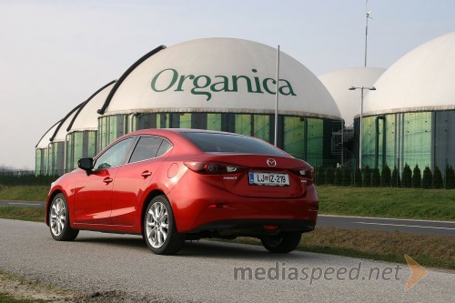 Mazda3 G120 Revolution