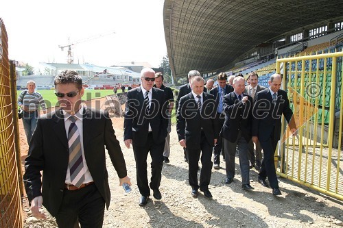 Marjan Pinter, direktor Konstruktor vgr. d.o.o., Franc Kangler, mariborski župan, dr. Alojz Križman, državni svetnik in Janez Janša, predsednik Vlade Republike Slovenije