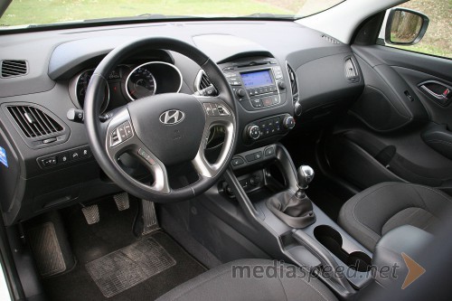 Hyundai ix35 1.6 GDI 2WD Blue Drive, delovno okolje voznika je prijetno