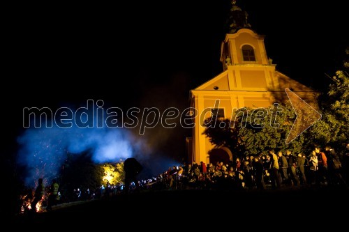 Rožnik 2014 - kresovanje in praznovanje 1. maja