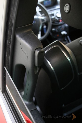 Ford B-MAX 1.6 TDCi Titanium (70 kW), mediaspeed test
