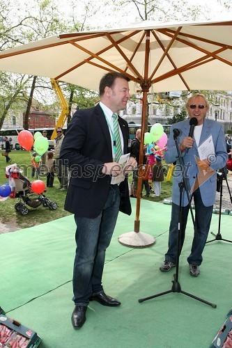 Hermann Ircher, direktor družbe Marche gostinstvo in Tone Fornezzi Tof