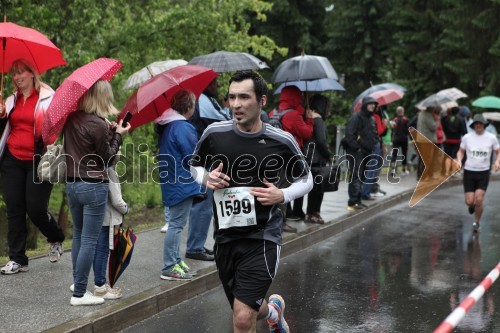 34. Maraton treh src, tekači