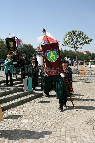 Združenje slovenskega reda vitezov vina