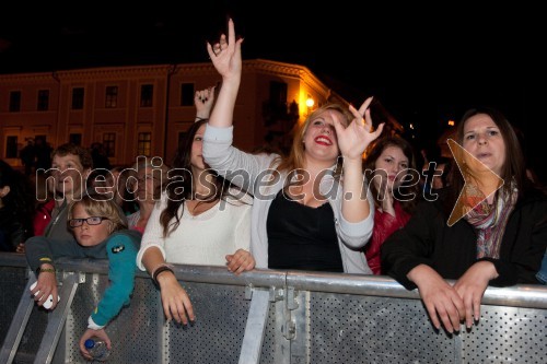 Preplavimo trg, koncert za pomoč žrtvam poplav