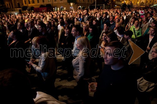 Preplavimo trg, koncert za pomoč žrtvam poplav