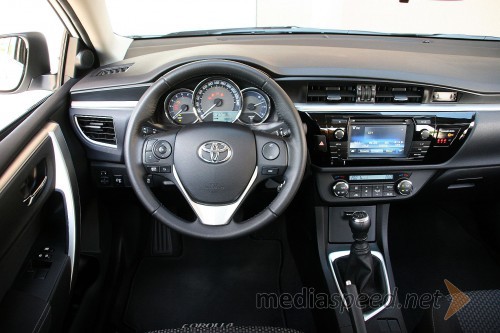 Toyota Corolla SD 1.4 D-4D Luna, notranjost