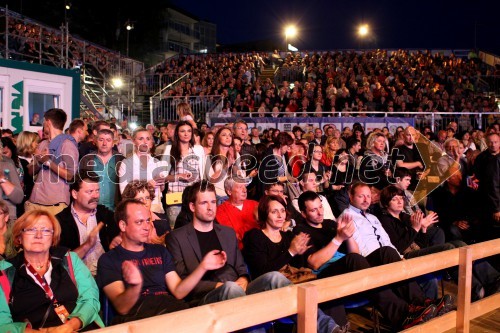 Občinstvo na Glavnem odru na Dravi, Festival Lent