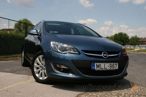 Opel Astra SportsTourer 1.6 SIDI Cosmo