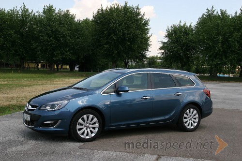 Opel Astra SportsTourer 1.6 SIDI Cosmo