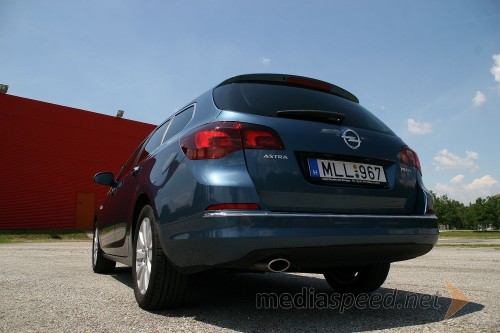 Opel Astra SportsTourer 1.6 SIDI Cosmo