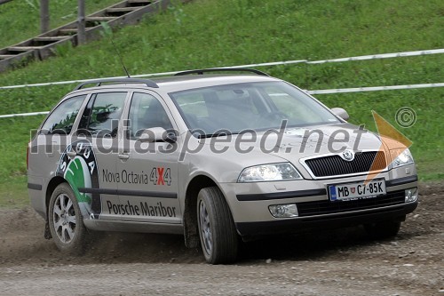 Škoda Octavia kombi 4x4