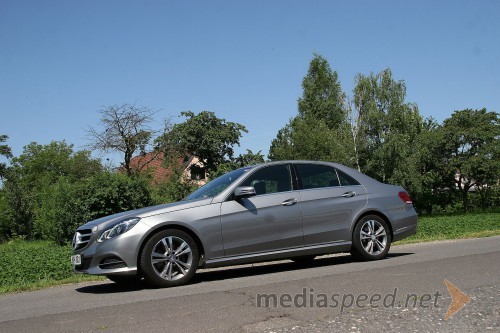 Mercedes-Benz E 300 Bluetec Hybrid