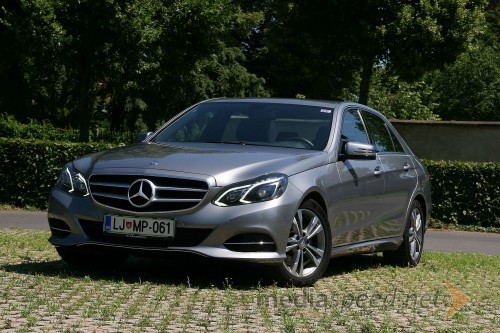 Mercedes-Benz E 300 Bluetec Hybrid