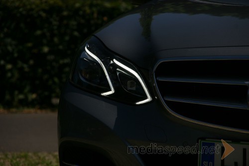 Mercedes-Benz E 300 Bluetec Hybrid