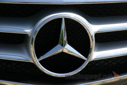 Mercedes-Benz E 300 Bluetec Hybrid