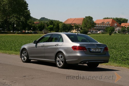 Mercedes-Benz E 300 Bluetec Hybrid