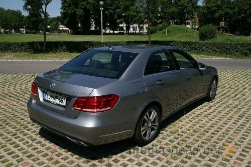 Mercedes-Benz E 300 Bluetec Hybrid