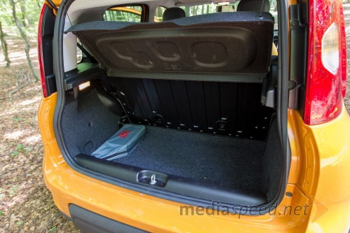 Fiat Panda 1.3 Multijet Trekking, prtljažnik je s 225 litri precej skromen