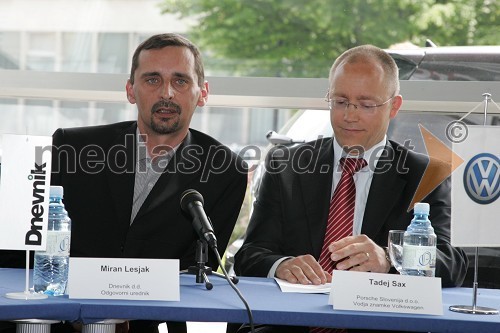 Miran Lesjak, odgovorni urednik Dnevnik d.d. in Tadej Sax, vodja programa BMW pri Avto Malgaj