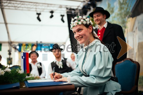 Ohcet po starih šegah, 50. Pivo in cvetje, nedelja, festivalsko dogajanje