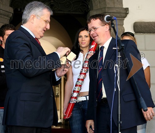 Daniele Verga, italijanski veleposlanik in Damijan Vuk, direktor podjetja Avto Triglav d.o.o.