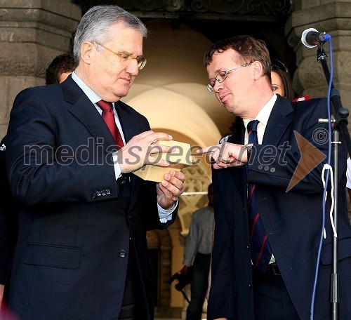 Daniele Verga, italijanski veleposlanik in Damijan Vuk, direktor podjetja Avto Triglav d.o.o.