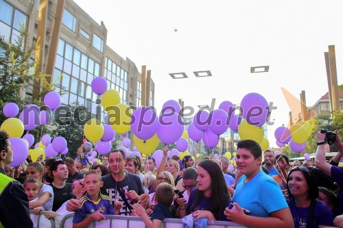 Sprejem nogometašev NK Maribor na trgu Leona Štuklja