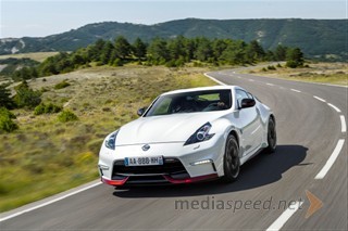 Nissan dviguje vznemirljivost s popolnoma prenovljenim modelom 370Z Nismo