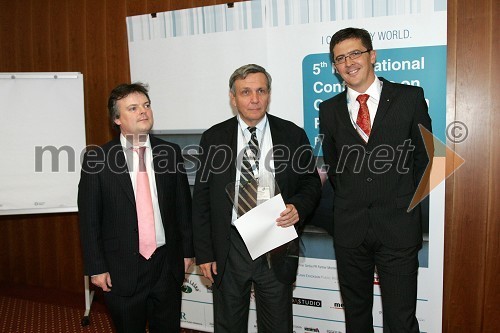 John Dalton, direktor LSPR Worldwide, Michel Ogrizek, MGroup, Francija in Božidar Novak, direktor komunikacijske skupine SPEM