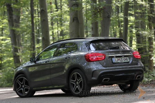 Mercedes-Benz GLA 220 CDI 4Matic