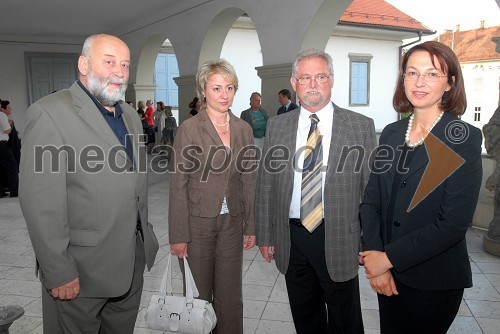 Zvone Šedlbauer, režiser predstave, Branko Spevac, direktor Gradskega muzeja Varaždin z ženo in Mirjana Koren, direktorica Pokrajinskega muzeja Maribor